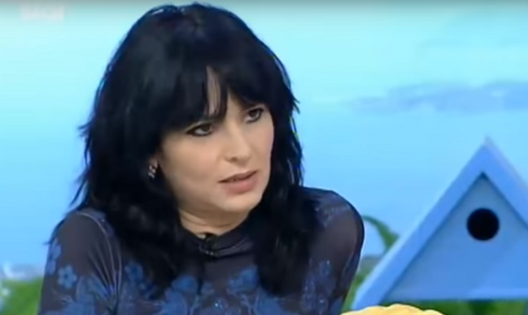 Ζενεβιέβ Μαζαρί: Αποκάλυψε το πραγματικό της επίθετο