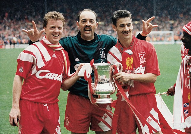 Σοκάρει ο πρώην τερματοφύλακας της Λίβερπουλ: Έχω σκοτώσει πολλούς ανθρώπους