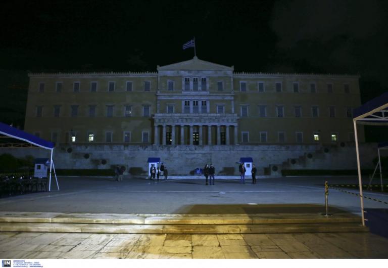 Προς πολιτικούς ταγούς (;) Σταματήστε τους άφρονες διχαστικούς λόγους