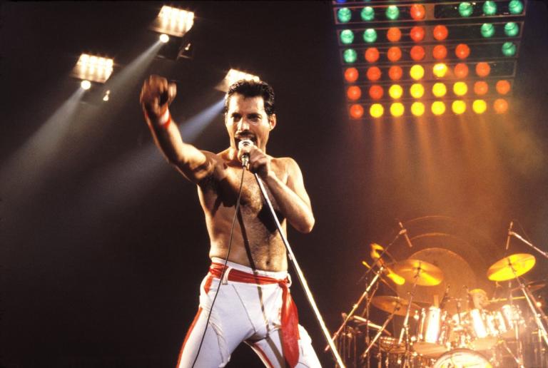 Freddie Mercury: 27χρόνια χωρίς τον άνθρωπο που άλλαξε το ροκ (pics&vids)