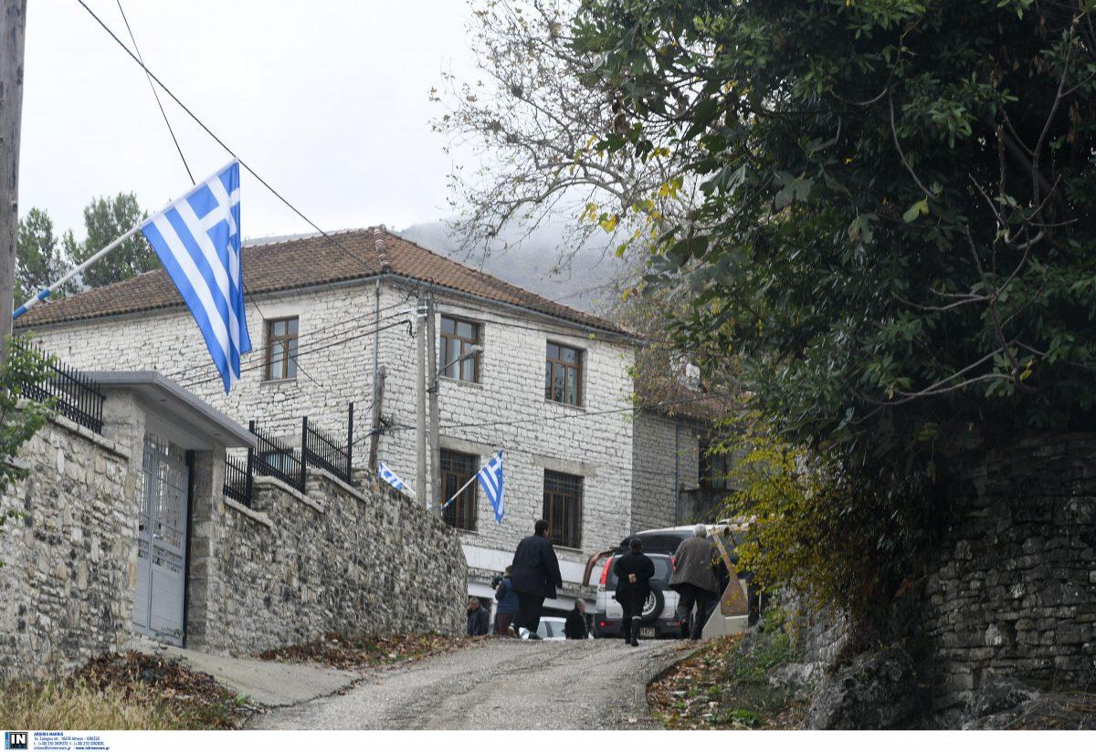 Προσαγωγές ομογενών: Στελέχη της ομογένειας της Βορείου Ηπείρου ανακρίνονται στο Αστυνομικό Τμήμα Αργυροκάστρου