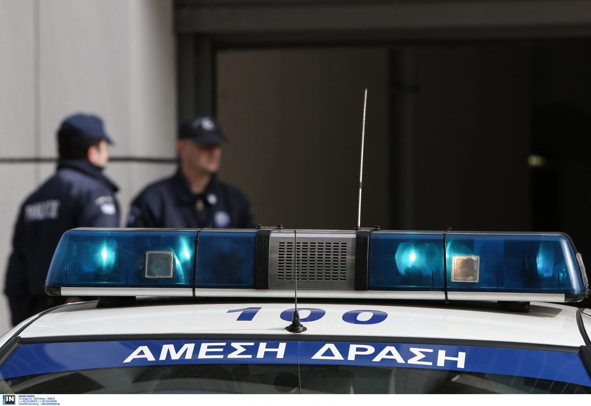 Ζωγράφου: Ληστές απείλησαν με μαχαίρι 71χρονη και άρπαξαν 12.000 ευρώ