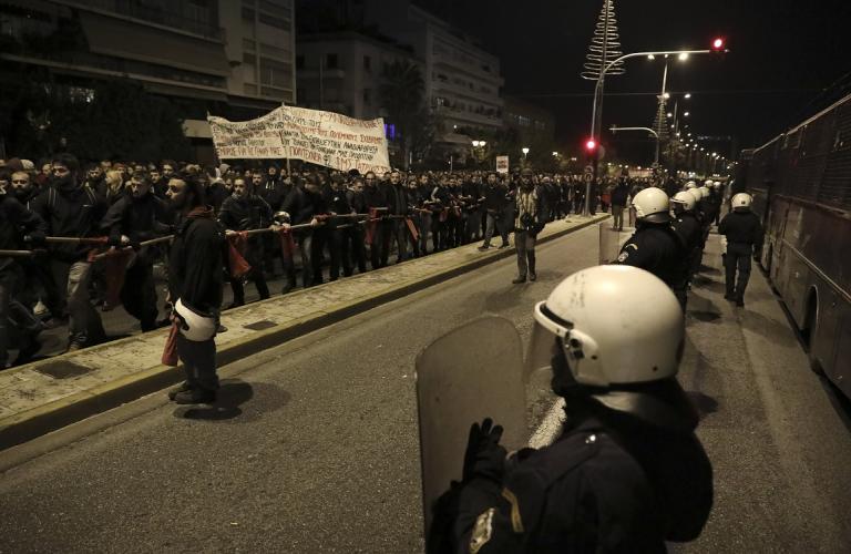 Πολυτεχνείο 2018: Οδοφράγματα στα Εξάρχεια
