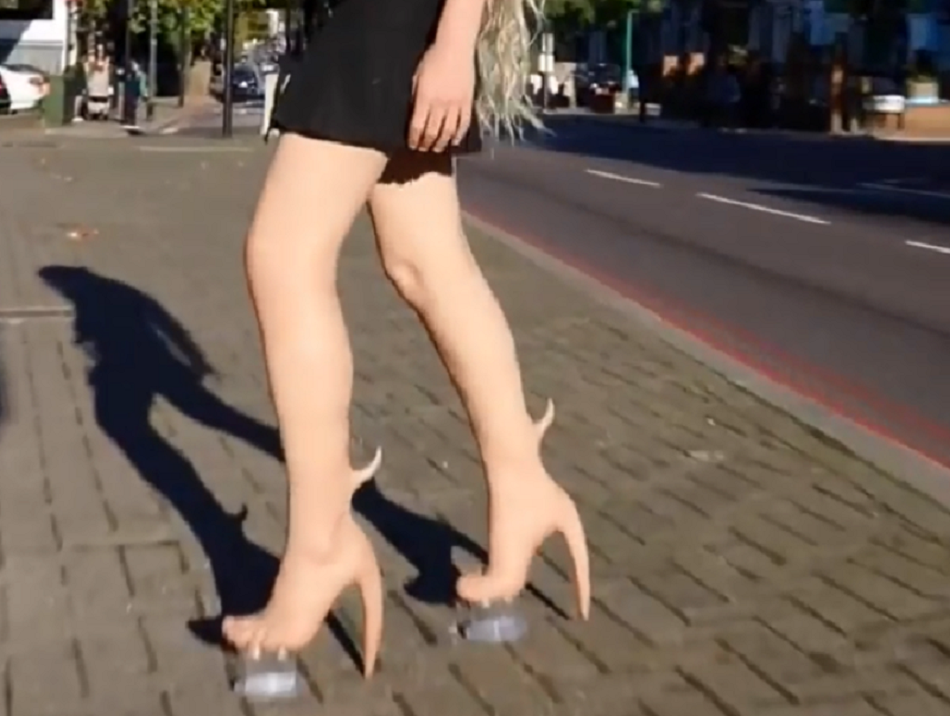 Skin Heels: Η νέα πανάκριβη και άσχημη μόδα στα παπούτσια (pics&vid)