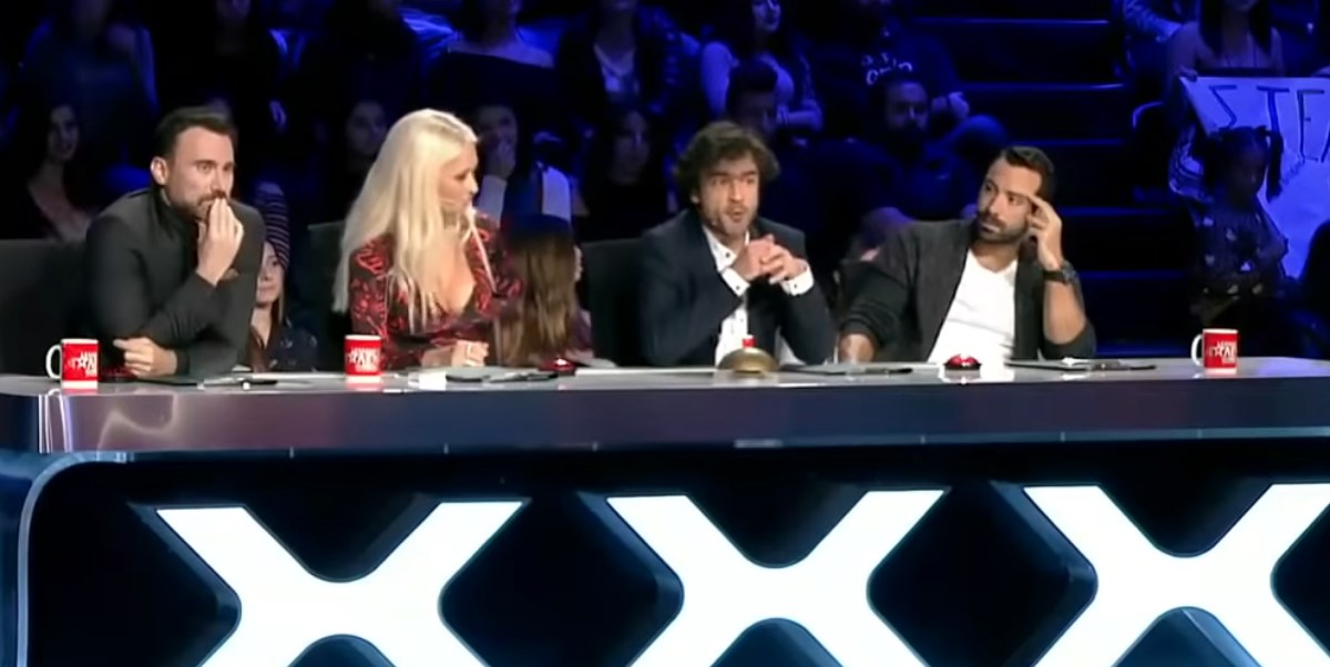 Δημήτρης Κουρούμπαλης: Για ποιον πάτησε το golden buzzer στο “Ελλάδα έχεις ταλέντο” (vid)