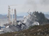 Φρεγάτα Νορβηγία: Κινδυνεύει να βυθιστεί έπειτα από σύγκρουση με πετρελαιοφόρο (pic&vid)