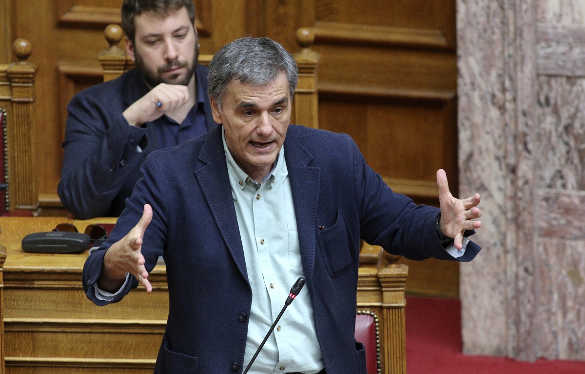 Τσακαλώτος για νόμο Κατσέλη: Δεν καταργείται – Ψάχνουμε εναλλακτικές για την πρώτη κατοικία