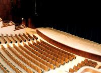 ΚΘΒΕ: 58 χρονών με …ανεβασμένα τα «κιοπέγκια» παρά τους κλυδωνισμούς