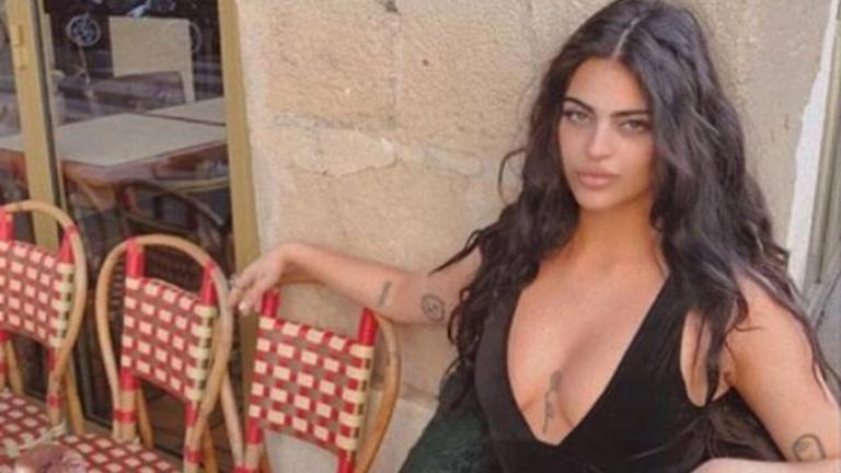 Μουσείο του Λούβρου: Aπαγόρευσαν την είσοδο σε καλλονή μπλόγκερ λόγω ντυσίματος (pics)