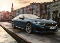 BMW: Το καινούριο μοντέλο διέσχισε τη Βενετία (vid)