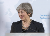 Brexit: Υπό πίεση να επαναδιαπραγματευτεί τη συμφωνία με τις Βρυξέλλες η Μέι