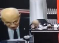 Καρδιακή προσβολή: Η στιγμή που δημοσιογράφος καταρρέει on air (vid)