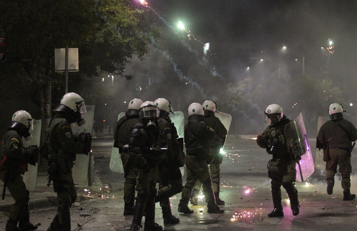 Επεισόδια Πολυτεχνείο: Εκτονώθηκε η κατάσταση μπροστά από την Πολυτεχνική Σχολή του ΑΠΘ