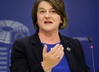 Φόστερ για Brexit: “Δεν μπορούμε να στηρίξουμε τη συμφωνία του Brexit στην τρέχουσα μορφή της”