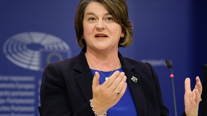 Φόστερ για Brexit: “Δεν μπορούμε να στηρίξουμε τη συμφωνία του Brexit στην τρέχουσα μορφή της”