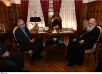 Συνάντηση Ιερώνυμου – Γαβρόγλου: Δεν αλλάζει τίποτα στο εργασιακό και μισθολογικό καθεστώς των ιερέων
