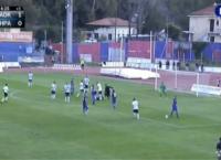 Football League: Φυσικοθεραπευτής μπήκε στο γήπεδο κι έκοψε επίθεση (vid)