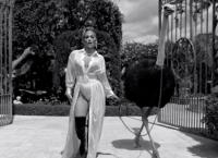 Jennifer Lopez: Μας δείχνει τους διάσημους γλουτούς της σε μία άκρως προκλητική φωτογράφιση (pics&vids)