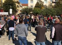Πορεία διαμαρτυρίας Κέρκυρα: Κάτοικοι διαμαρτύρονται για τα σκουπίδια