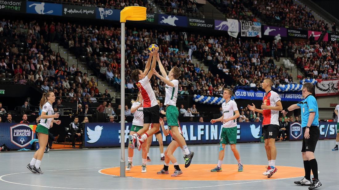 Korfball: Αυτό είναι το άθλημα που παίζουν ΜΑΖΙ άντρες και γυναίκες (pics&vid)