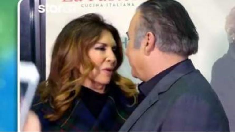 Λαζόπουλος – Ντενίση: Η “ιστορική” συμφιλίωση και τα φιλιά μπροστά στην κάμερα (vid)