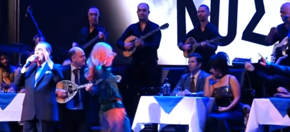 Μαριχουάνα Στοπ: Πλήθος διασήμων στην πρεμιέρα της παράστασης