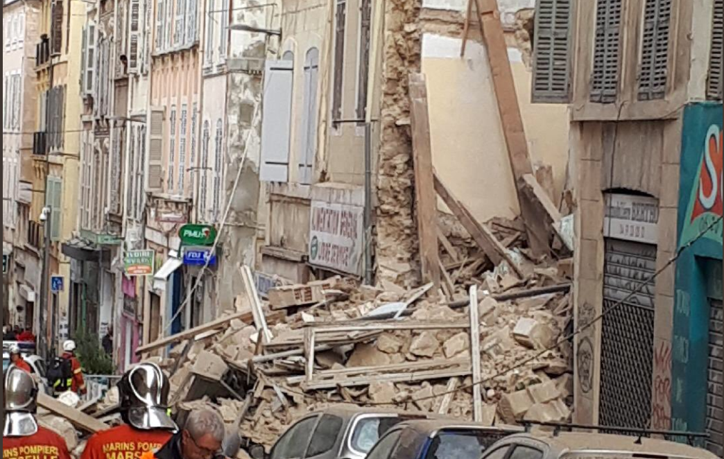 Κατάρρευση κτιρίου στην Μασσαλία (pics&vids)