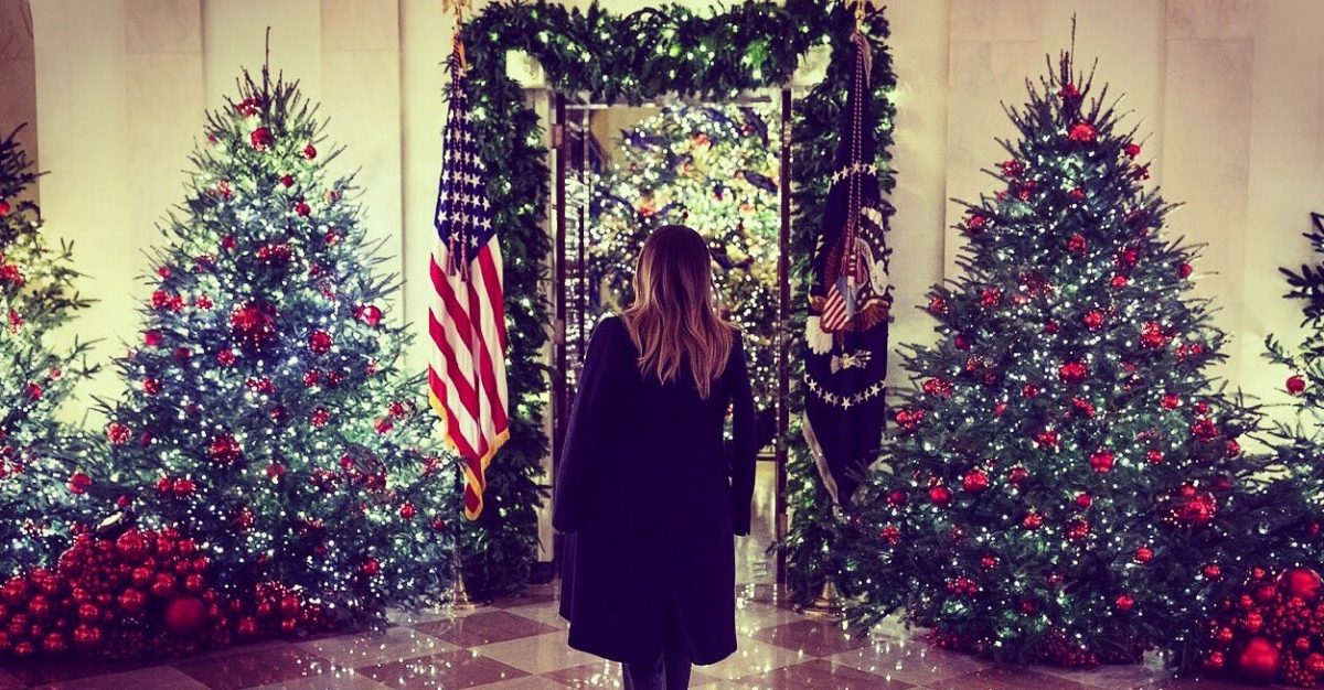 Μελάνια Τραμπ: Στόλισε τον Λευκό Οίκο (pics&vid)