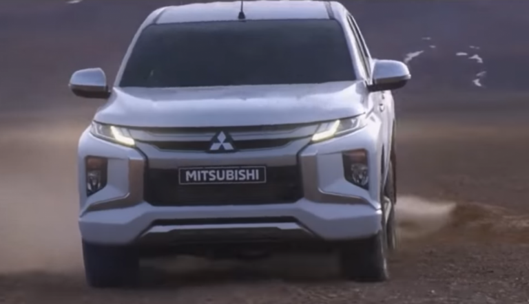 Mitsubishi: Απέπεμψε τον Κάρλος Γκοσν από τη θέση του προέδρου