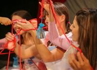 Παιδική παράσταση: Το μωρό των 5 αισθήσεων – Πλάνα από την πρεμιέρα (vids)