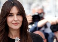 Η Μόνικα Μπελούτσι έγινε ξανθιά και είναι πιο όμορφη από ποτέ (pics)