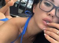 Η Νίνα έχει τον πιο καυτό λογαριασμό στο Instagram [pics]