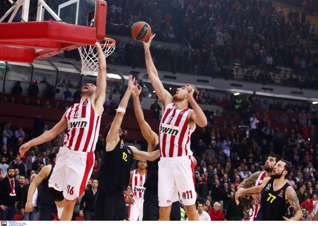 Ολυμπιακός – Φενέρ: 72-73