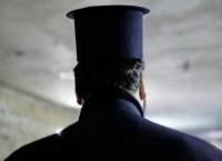 Ημαθία ιερέας: Κρεμάστηκε στην αποθήκη του σπιτιού του Ημαθία ιερέας: Κρεμάστηκε στην αποθήκη του σπιτιού του