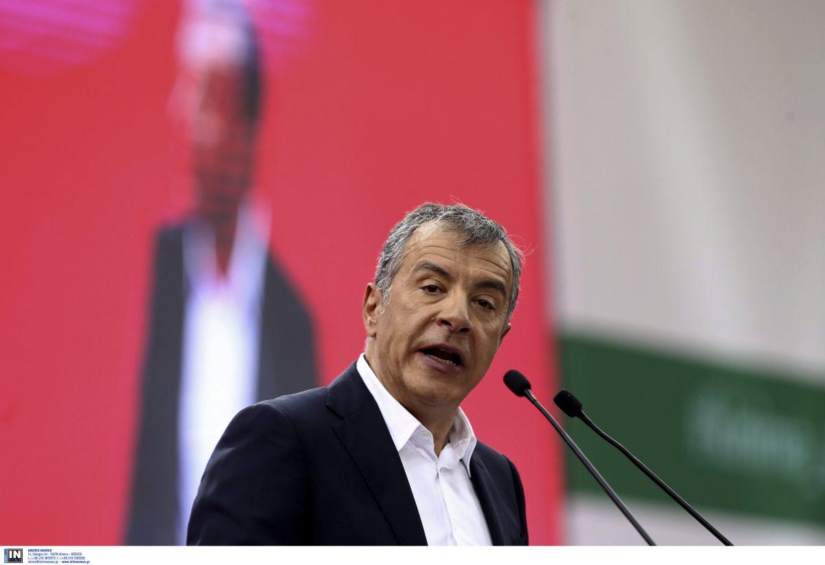 Θεοδωράκης για Συμφωνία των Πρεσπών: Δεν θα σιωπούμε στα παράλογα του Ζάεφ