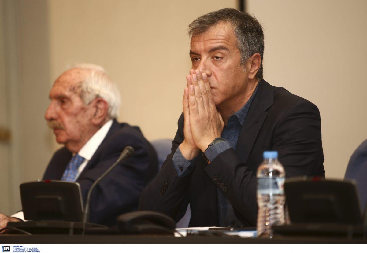 Θεοδωράκης για Τσίπρα: Χθες ήταν με έναν ακροδεξιό και τον Μαδούρο, τώρα είναι ευρωπαϊστής