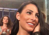 Πωλίνα Τριγωνίδου: Προκάλεσε «εγκεφαλικά» με το αβυσσαλέο ντεκολτέ της (pic&vid)