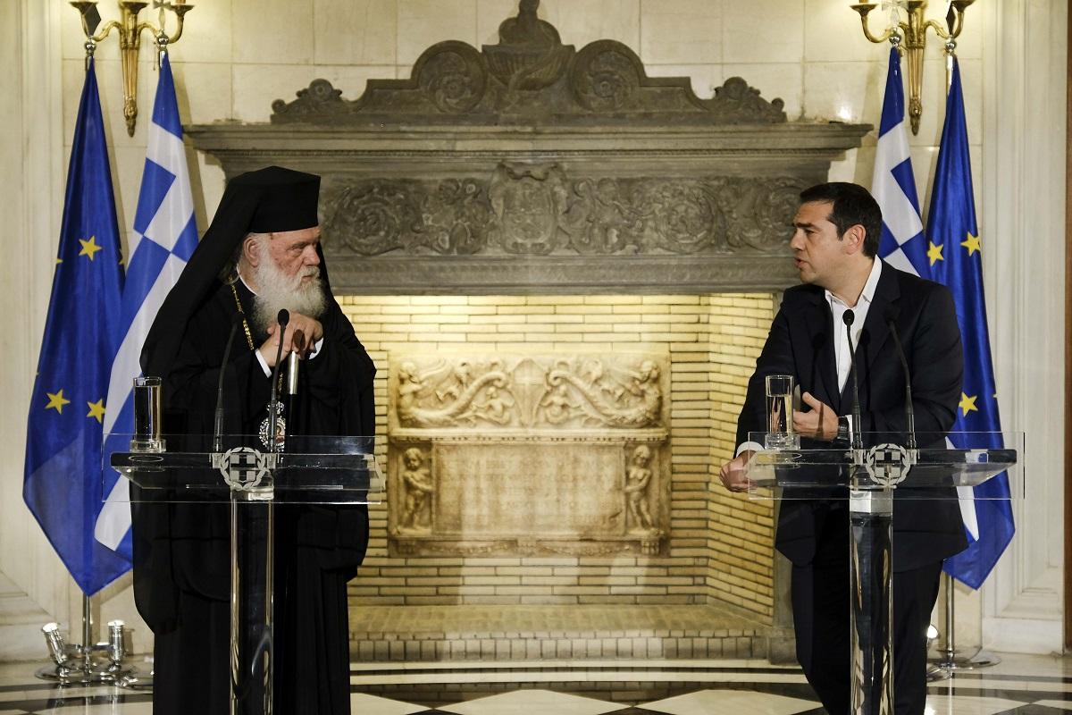 De Standaard: Οι Έλληνες κληρικοί δεν θα είναι στο εξής δημόσιοι υπάλληλοι