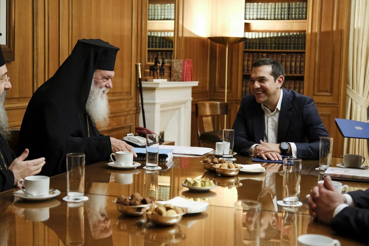 Συμφωνία Τσίπρα – Ιερώνυμου:  Αντίδραση από τον Φίλη – Στα χαρακώματα οι κληρικοί
