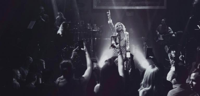 Άννα Βίσση: Δέκα πράγματα που δεν ξέρεις για τη μεγαλύτερη σταρ της Ελλάδας (vids)