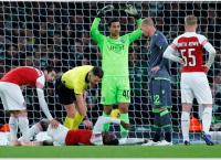 Europa League: Ο σοκαριστικός τραυματισμός του Γουέλμπεκ που πάγωσε το “Emirates” (vid&pics)