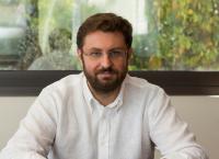 Κώστας Ζαχαριάδης: Γραφικός ο Κυριάκος Μητσοτάκης