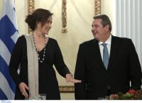 Μπακογιάννη για Καμμένο: “Είναι κότα τρίλειρη και μακροπουπουλάτη”