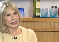 Ρίκα Διαλυνά: Η εντυπωσιακή της εμφάνιση με μίνι στα 87 της χρόνια (pic)