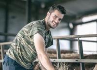 Αγρότες από τη Λάρισα έβγαλαν το δικό τους ημερολόγιο