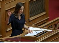 Αχτσιόγλου: Νέα ρύθμιση ασφαλιστικών εισφορών και καταπολέμηση της υποδηλωμένης εργασίας