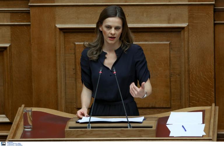Αχτσιόγλου: 5-10% η αύξηση του κατώτατου μισθού