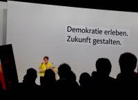 Συνέδριο CDU: Η Άνεγκρετ Κραμπ-Καρενμπάουερ εξελέγη νέα πρόεδρος