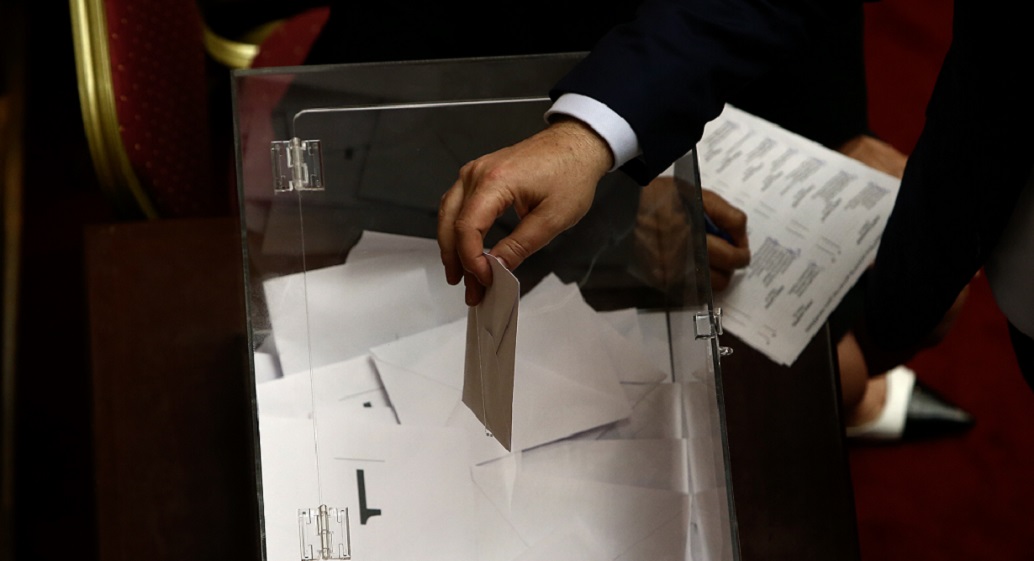 Δημοσκόπηση: Πρόωρες εκλογές θέλει το 62% των Ελλήνων