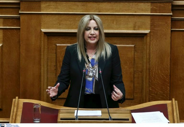 Γεννηματά για Τσίπρα: “Είναι το πιο πειθήνιο όργανο της Μέρκελ”